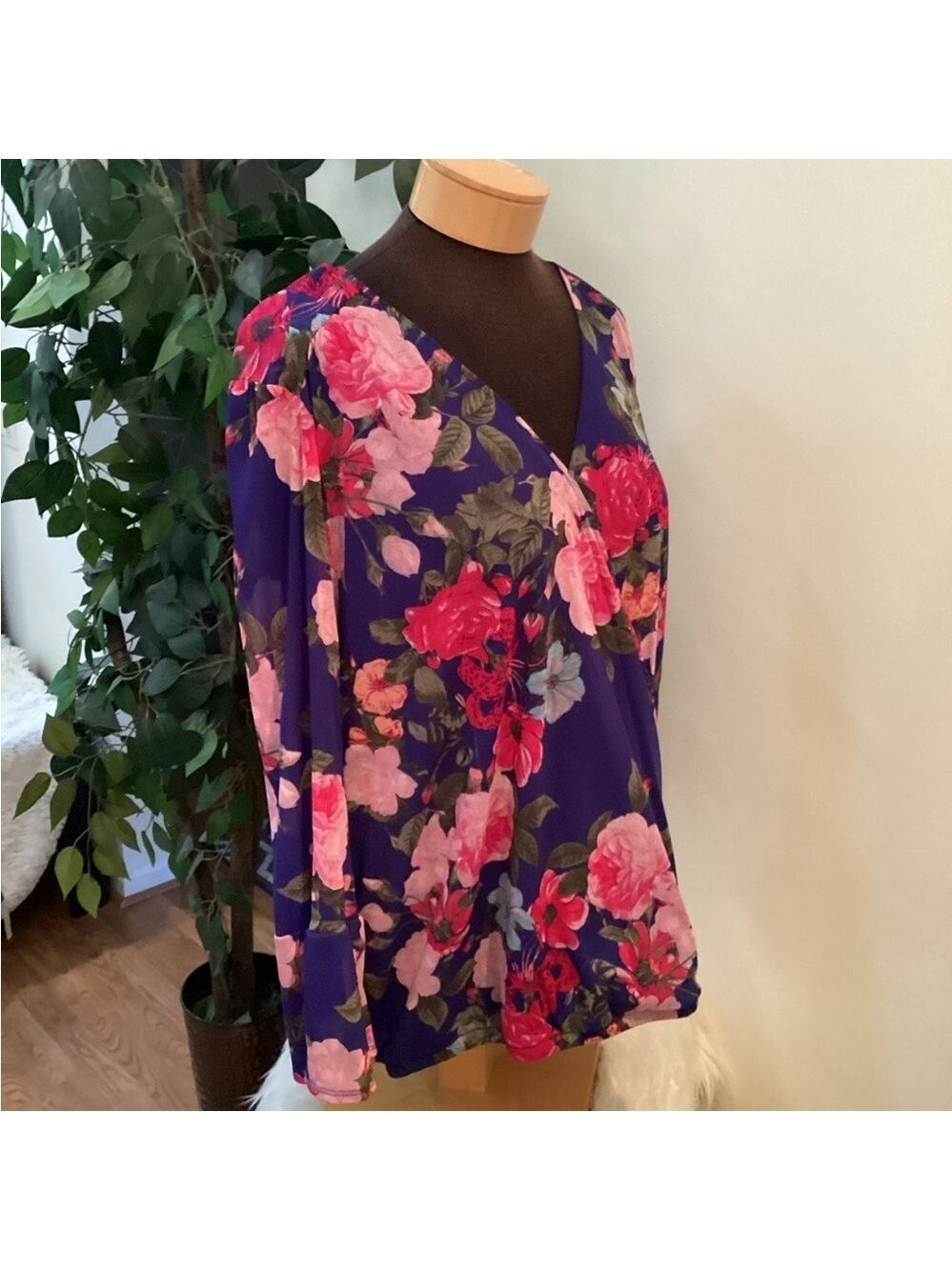 INC Concepts surplice pullover blouse colorful floral Woman’s size 2X - Picture 3 of 11